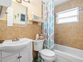 301 Se 10th Court, Deerfield Beach FL 33441