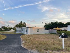 2776 Seminole Road, Palm Springs FL 33406