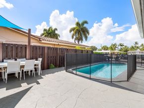 2200 SE 9th Street, Pompano Beach FL 33062