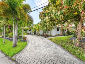 2200 SE 9th Street, Pompano Beach FL 33062