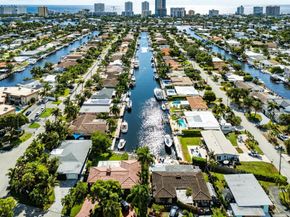 2200 SE 9th Street, Pompano Beach FL 33062