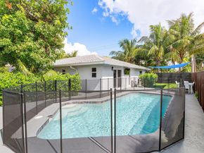 2200 SE 9th Street, Pompano Beach FL 33062