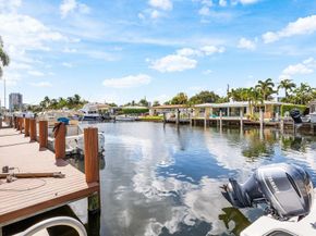 2200 SE 9th Street, Pompano Beach FL 33062