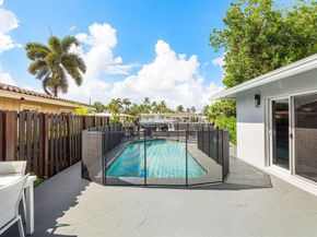 2200 SE 9th Street, Pompano Beach FL 33062