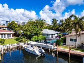 2200 SE 9th Street, Pompano Beach FL 33062