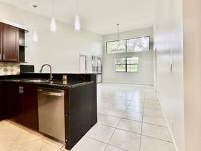 1917 NW 94th Avenue 204a, Coral Springs FL 33071