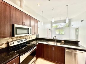 1917 NW 94th Avenue 204a, Coral Springs FL 33071
