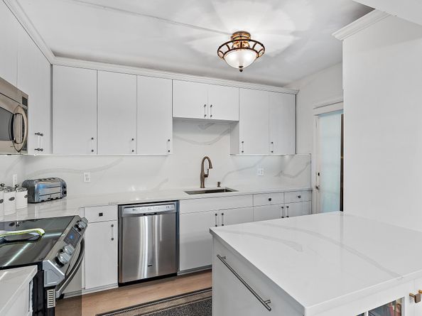 2185 Ibis Isle Road 7, Palm Beach FL 33480