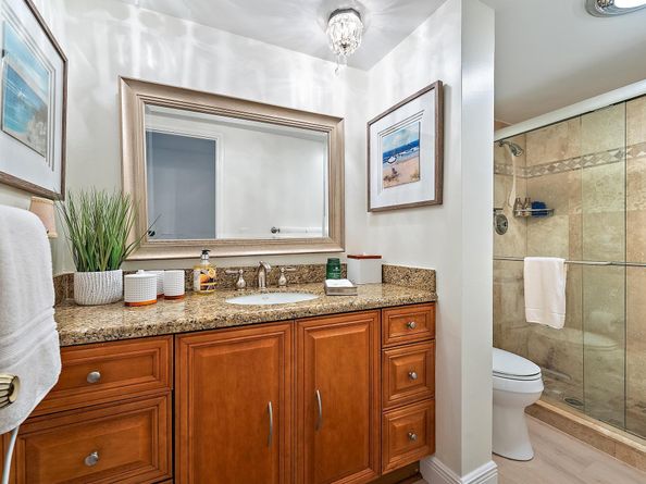 2185 Ibis Isle Road 7, Palm Beach FL 33480