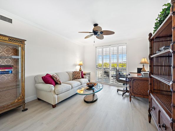 2185 Ibis Isle Road 7, Palm Beach FL 33480