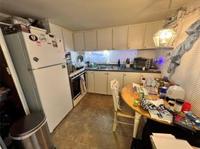8725 SW 16th Ct, Davie FL 33324