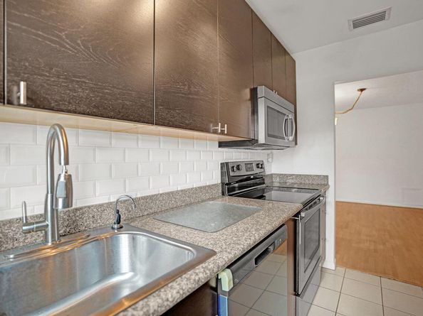 5289 Lakefront Boulevard B, Delray Beach FL 33484