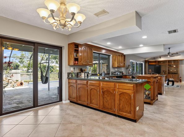 11351 NW 11th Court, Coral Springs FL 33071