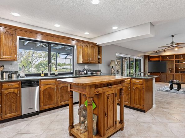 11351 NW 11th Court, Coral Springs FL 33071