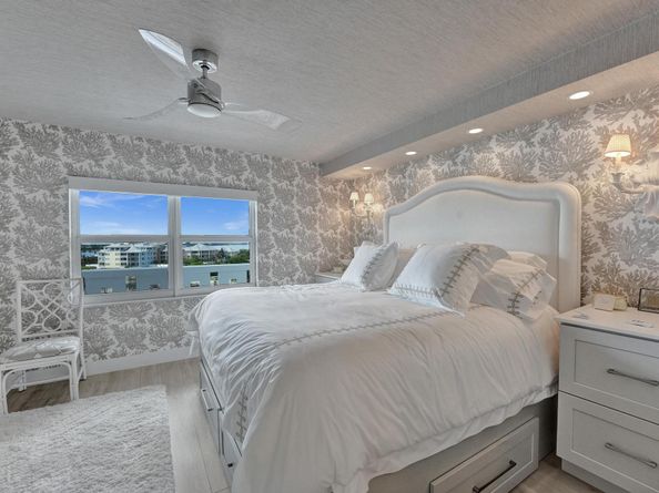 231 E Lantana Road 702, Lantana FL 33462
