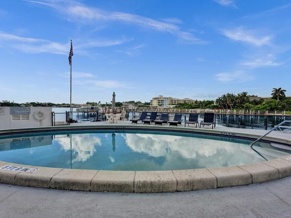 231 E Lantana Road 702, Lantana FL 33462