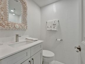 231 E Lantana Road 702, Lantana FL 33462