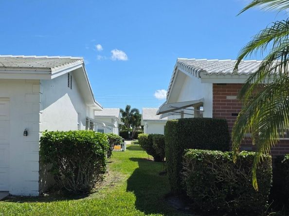 1008 Siesta Avenue, Boynton Beach FL 33426