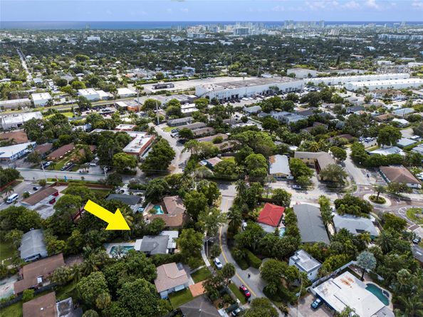 1009 NE 16th Pl, Fort Lauderdale FL 33305