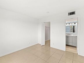 2106 S Cypress Bend Dr 506, Pompano Beach FL 33069