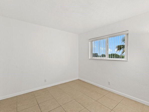 2106 S Cypress Bend Dr 506, Pompano Beach FL 33069