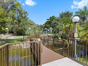 2106 S Cypress Bend Dr 506, Pompano Beach FL 33069