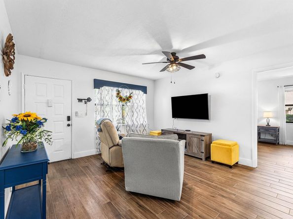 7091 Golf Colony Court 104, Lake Worth FL 33467