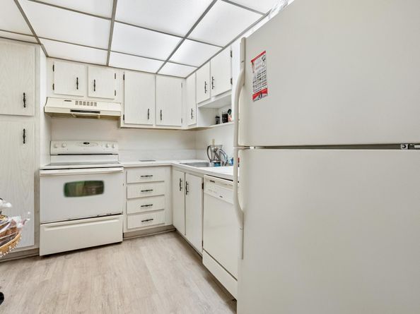 1200 Saint Charles Pl PH 21, Pembroke Pines FL 33026