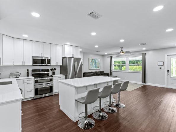 1800 NE 28th Avenue, Pompano Beach FL 33062