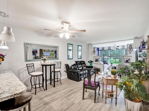 9480 Poinciana Pl 201, Davie FL 33324
