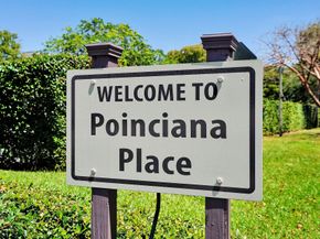 9480 Poinciana Pl 201, Davie FL 33324
