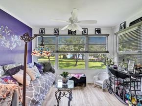 9480 Poinciana Pl 201, Davie FL 33324