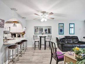 9480 Poinciana Pl 201, Davie FL 33324