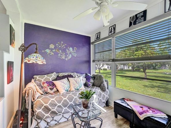 9480 Poinciana Pl 201, Davie FL 33324