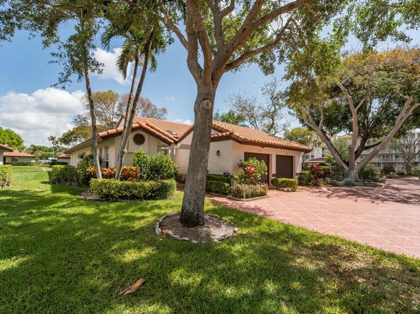 6339 Mill Pointe Circle, Delray Beach FL 33484