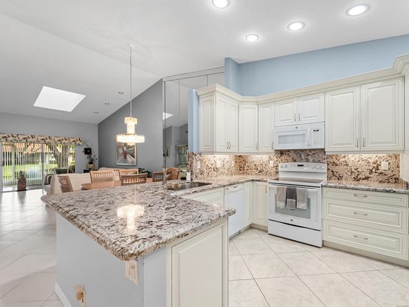 6339 Mill Pointe Circle, Delray Beach FL 33484