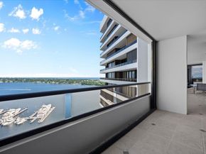 100 Lakeshore Drive 1854, North Palm Beach FL 33408