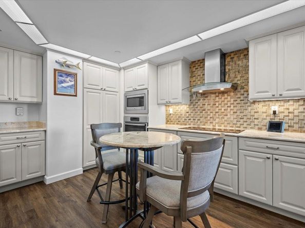 100 Lakeshore Drive 1854, North Palm Beach FL 33408