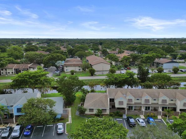 251 W Hemingway Cir 251, Margate FL 33063