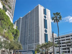 1717 N Bayshore Drive A3042, Miami FL 33132