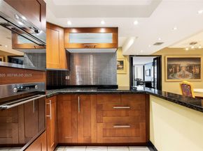 1717 N Bayshore Drive A3042, Miami FL 33132