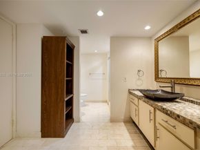 1717 N Bayshore Drive A3042, Miami FL 33132