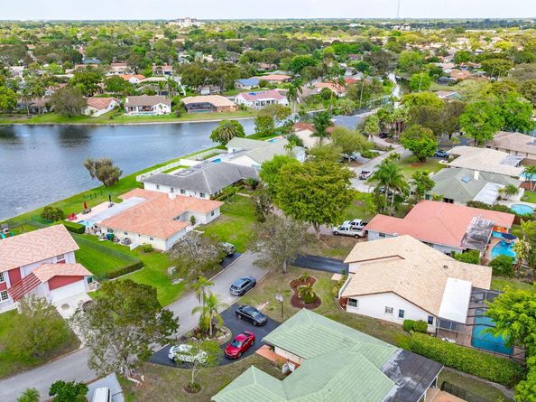 10960 NW 17th Place, Coral Springs FL 33071