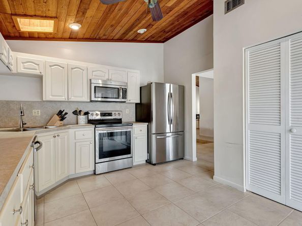 10960 NW 17th Place, Coral Springs FL 33071