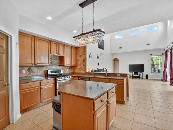 3769 Victoria Road, West Palm Beach FL 33411