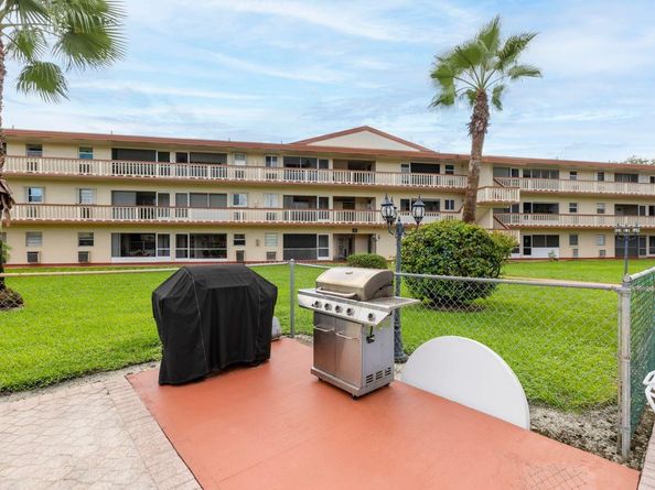 5300 Washington St D308, Hollywood FL 33021