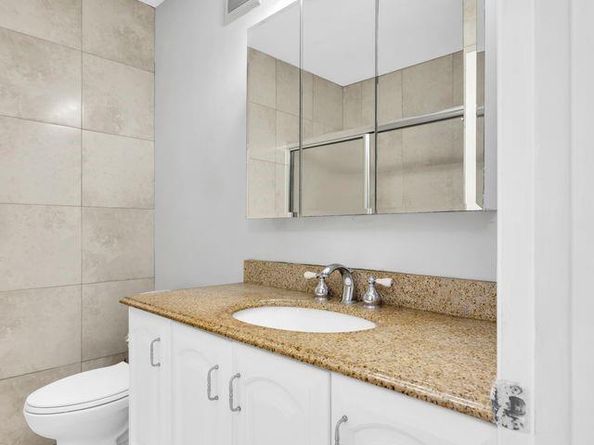 5300 Washington St D308, Hollywood FL 33021