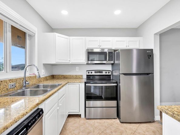 5300 Washington St D308, Hollywood FL 33021