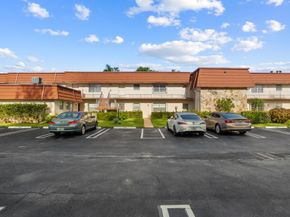 Undisclosed Address #RX-11122242, Royal Palm Beach FL 33411