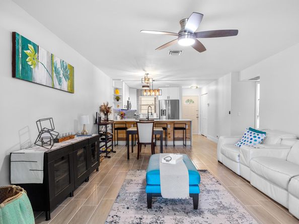 Undisclosed Address #RX-11122242, Royal Palm Beach FL 33411